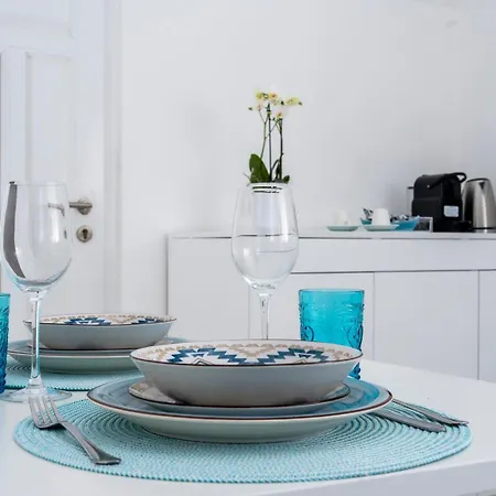 A 10 Passi Apartment *