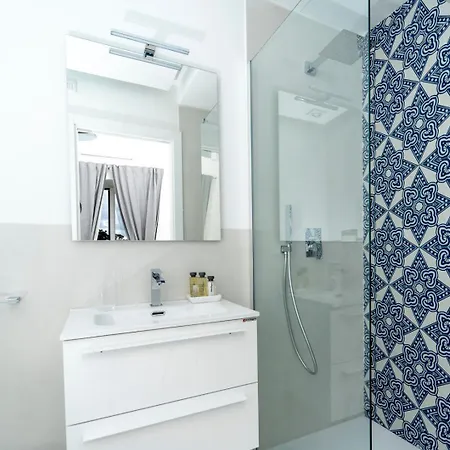 A 10 Passi Apartment